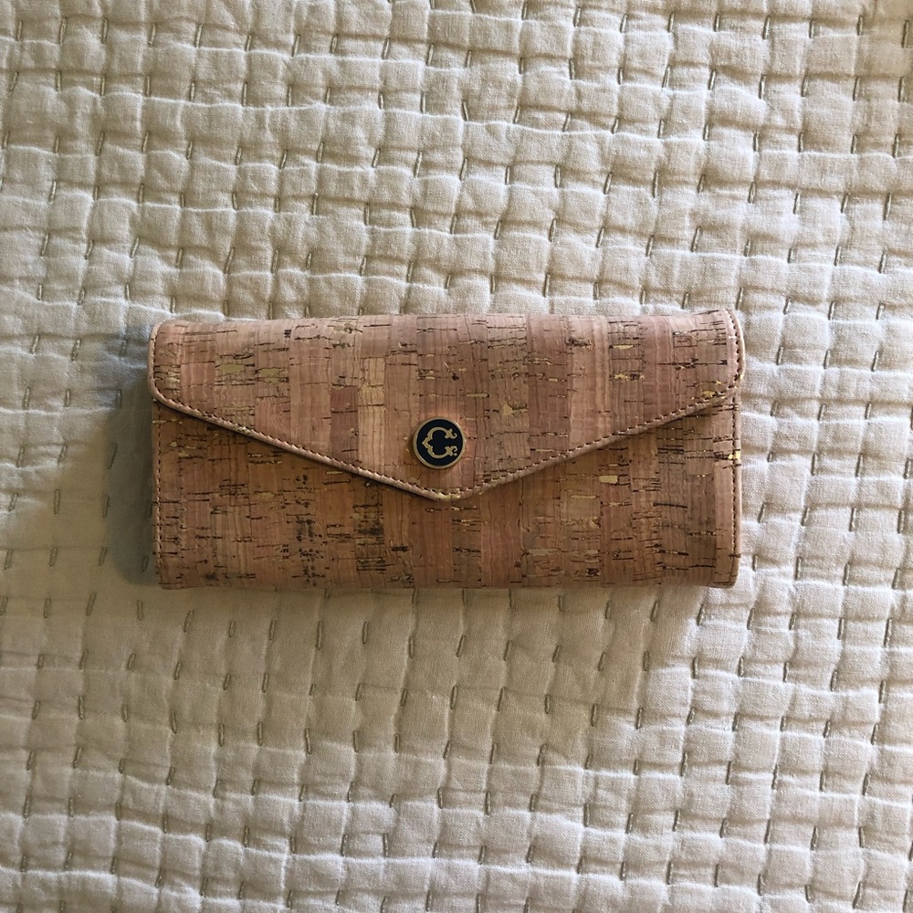 C. Wonder Cork Wallet